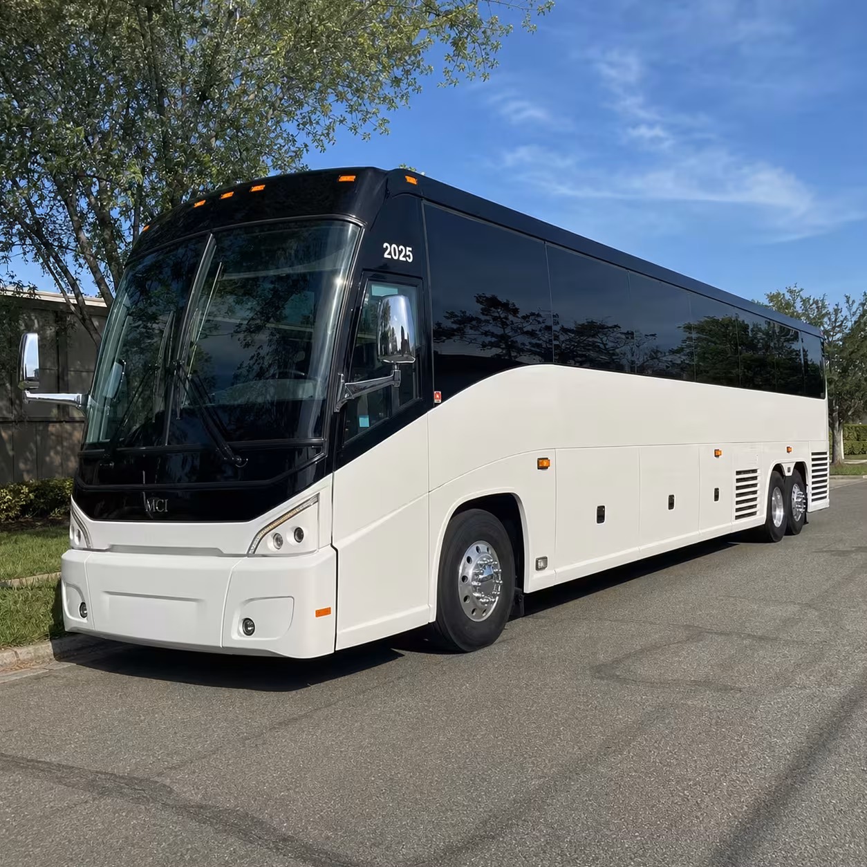multi day sports team bus rentals in doral and miami dade