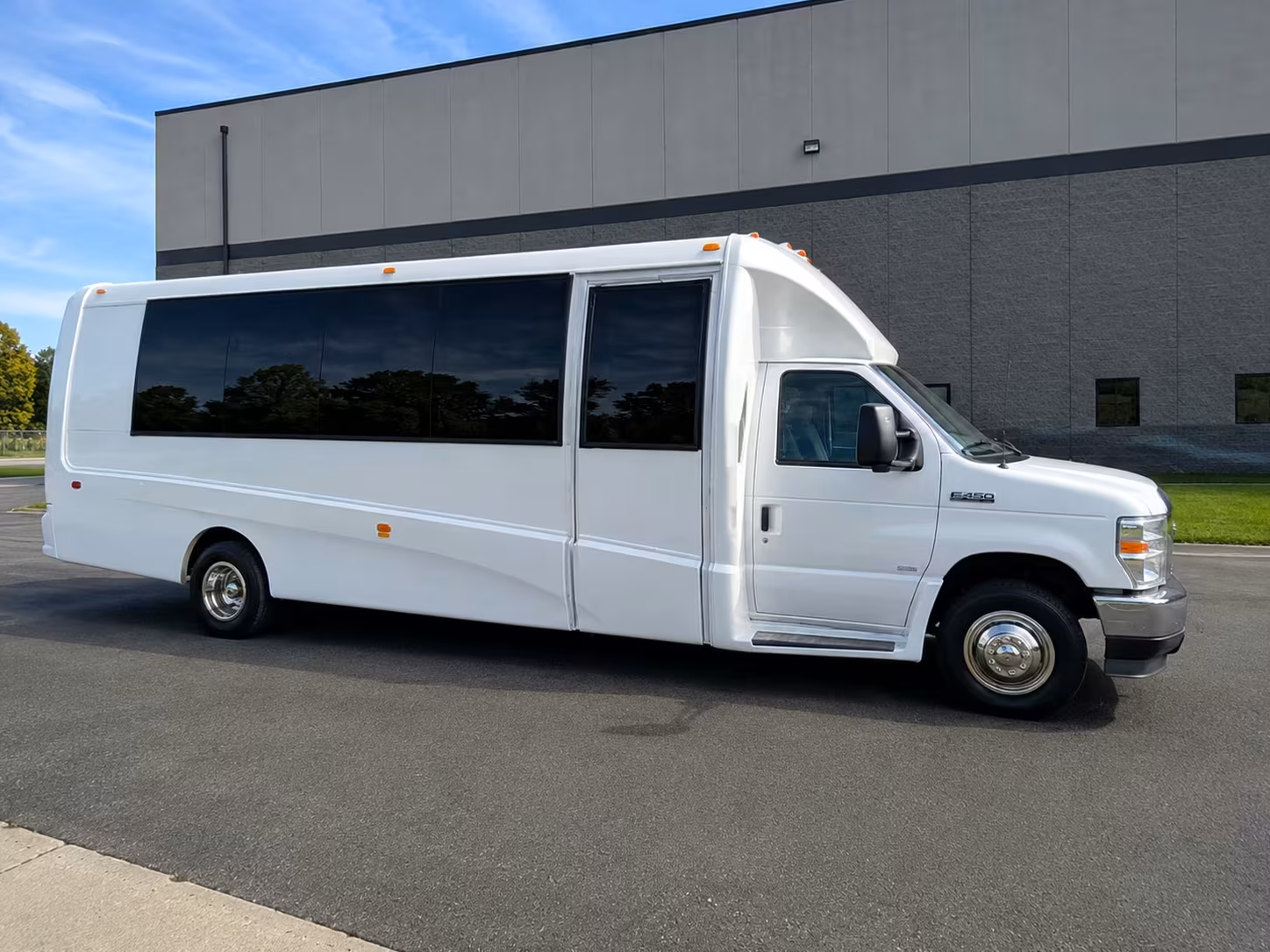 senior ministry and parishioner minibus rentals in doral fl